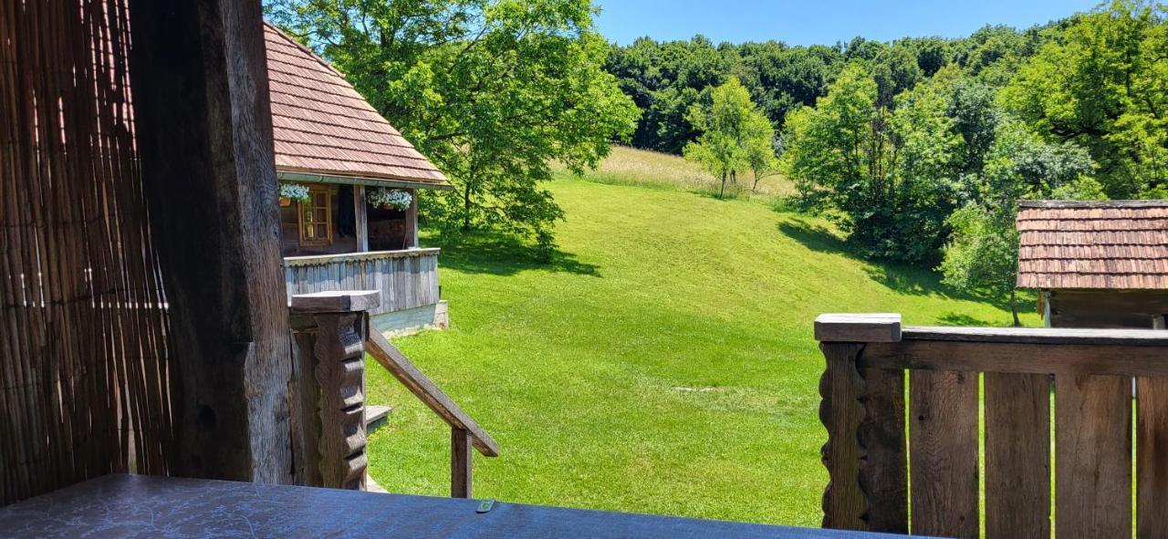 Rustic Home Mia 더가리사 외부 사진