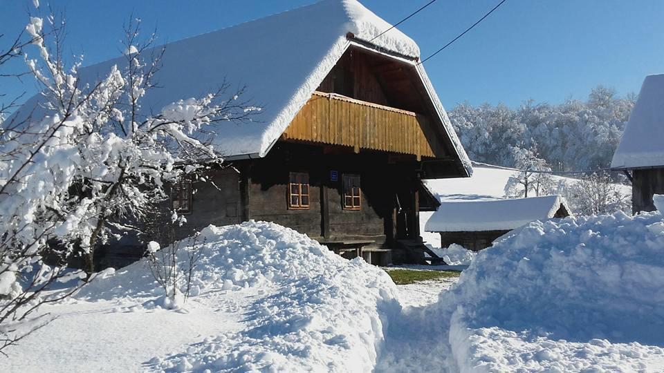 Rustic Home Mia 더가리사 외부 사진